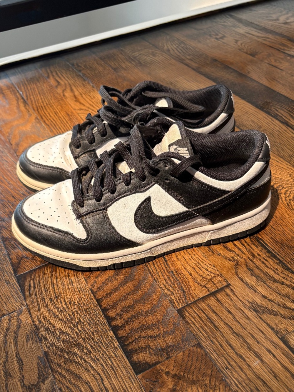 Nike Dunk Low Retro Panda Sneakers Black White Women's Size 7.5